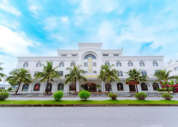 Khach San New Cenco5 Hotel *