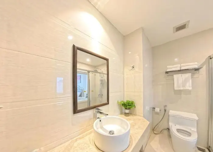 Khach San New Cenco5 Hotel *