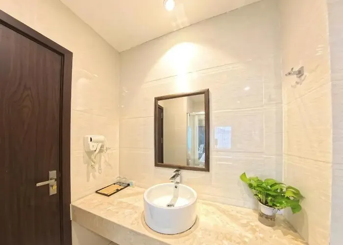 Khach San New Cenco5 Ha Long