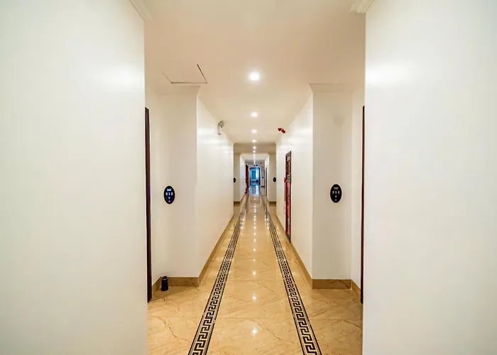 Khach San New Cenco5 * Ha Long
