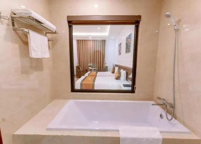 Hotel Khach San New Cenco5